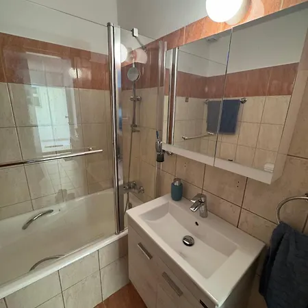 Kapparis Pleasure Familly Lounge Паралимни