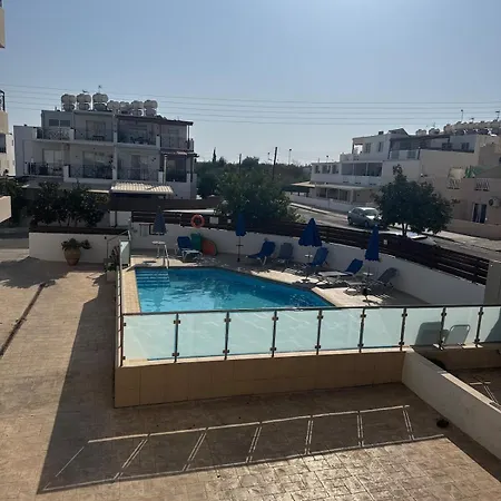 Kapparis Pleasure Familly Lounge דירה פאראלימני