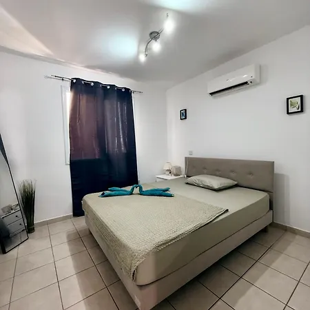 Kapparis Pleasure Familly Lounge Paralímni