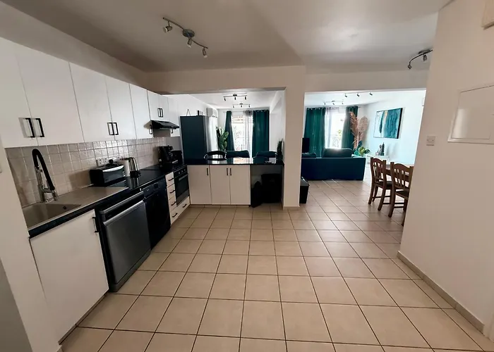 Kapparis Pleasure Familly Lounge Apartman Paralímni